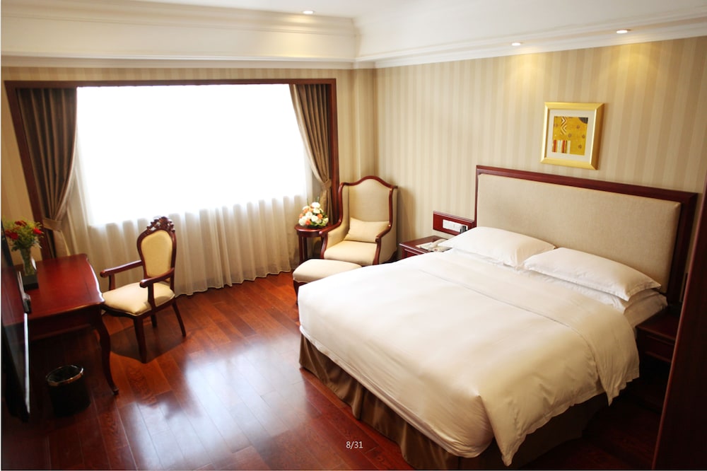 Qingdao Enrichee Gloria Plaza Hotel 6/29