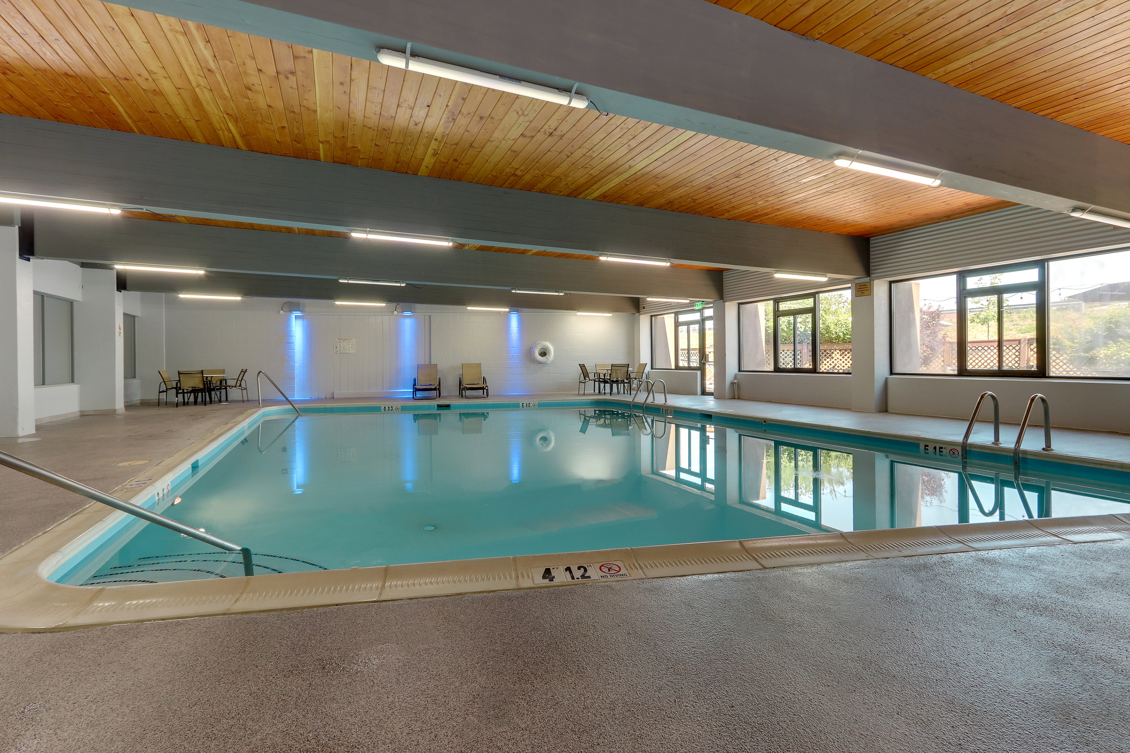 Holiday Inn Express Aberdeen Chesapeake House 33/58