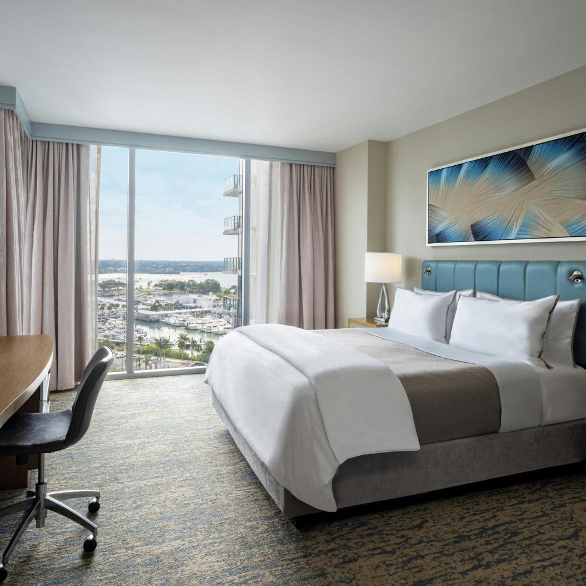Guest Room, King Bed, Partial Marina View