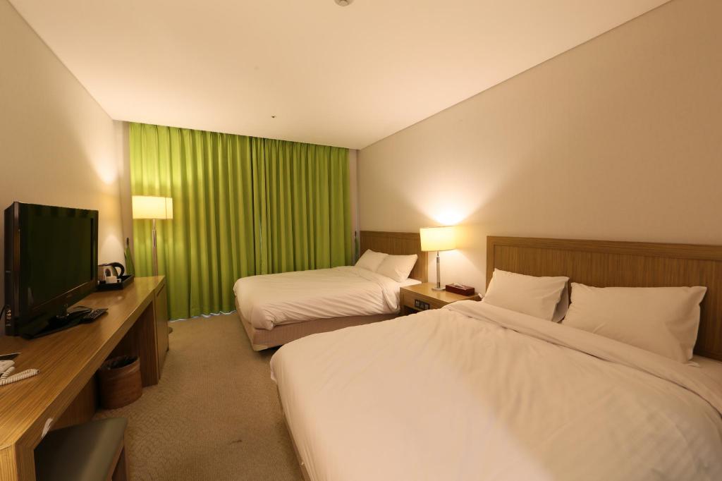 Hotel Master Daecheon 11/35