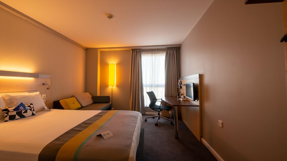 Holiday Inn Express Hull City Centre 19/67