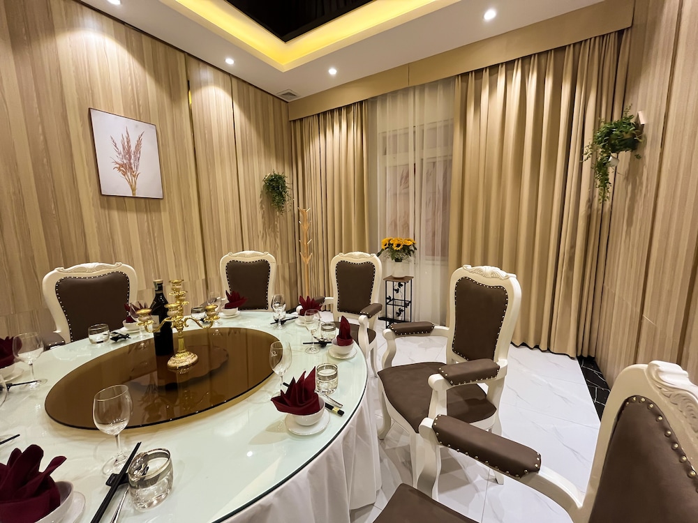 Mango Hotel Hanoi 36/50