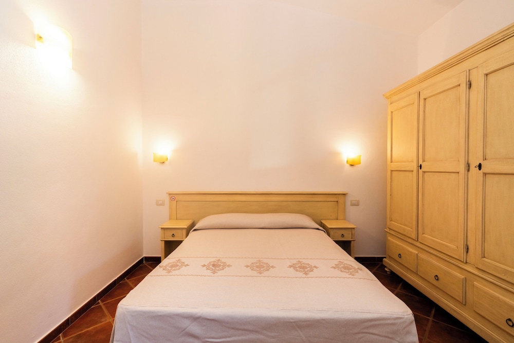1 BEDROOM, APARTMENT, DOUBLE BED, SOFA
