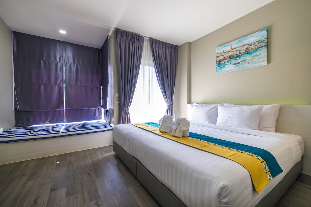 Kana Triple L Hotel 21/67