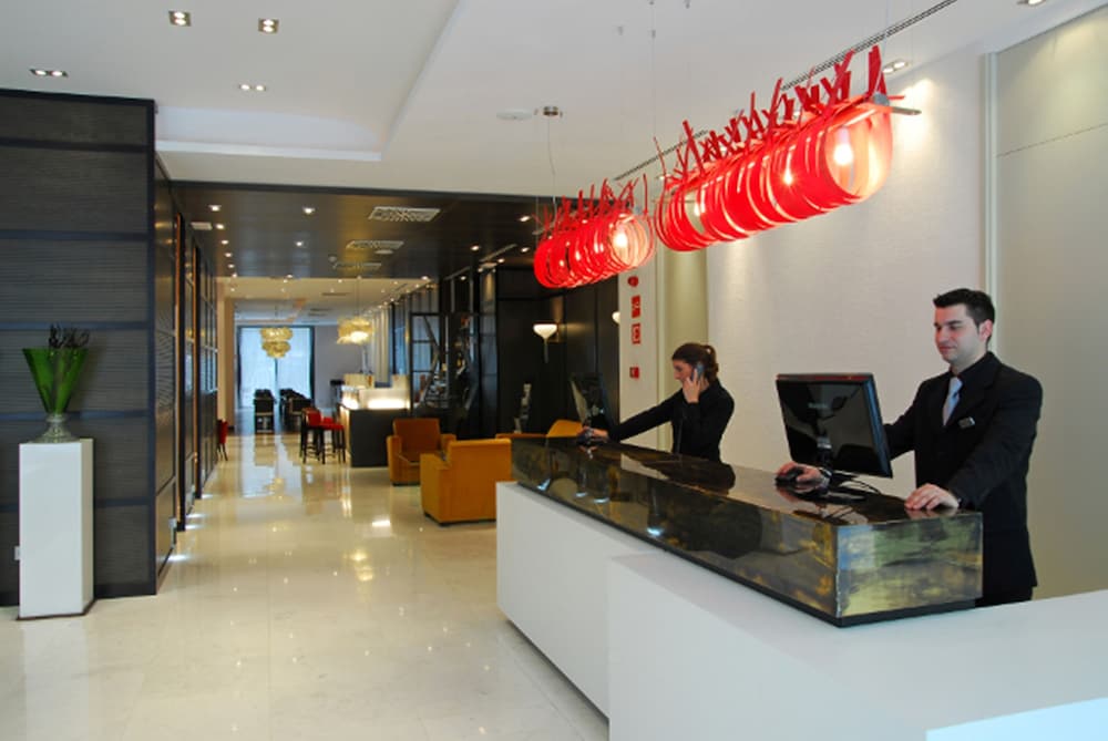 Grupotel Gran Via 678 Hotel 6/50