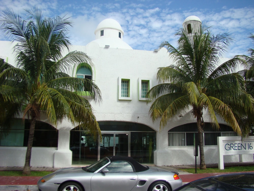 Hotel Green 16 Extended Stay 38/49