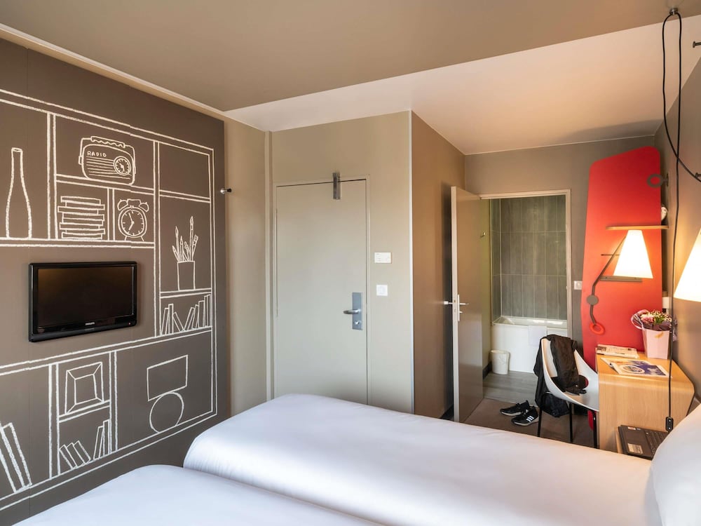 IBIS SAINT GRATIEN 11/50