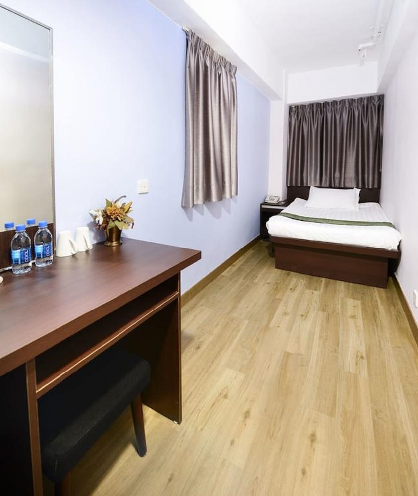 Metroplace Olympic Hotel 36/40