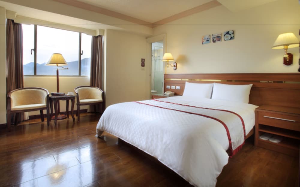 Cheng Pao Hotel 27/64