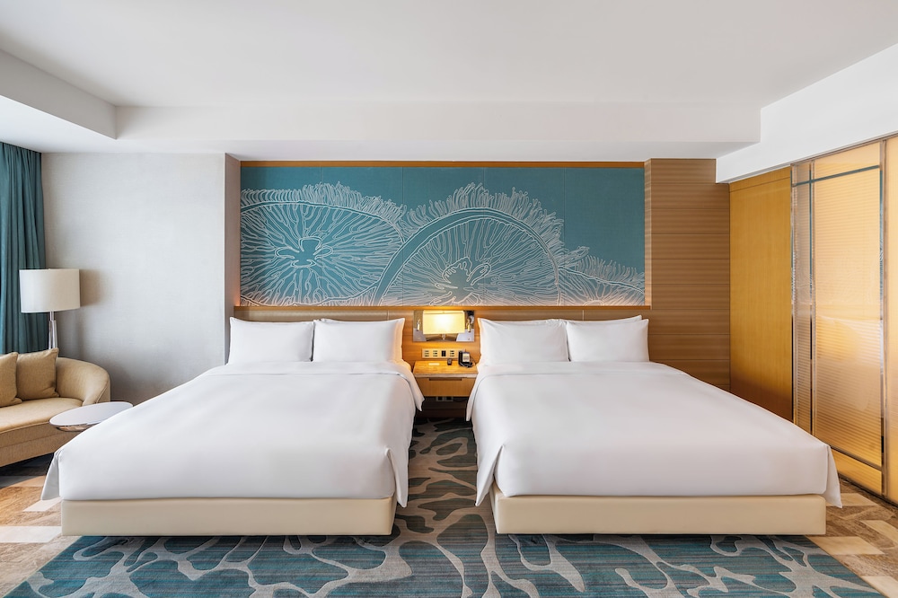 Ambassador, Suite, 2 Queen Beds, Ocean View