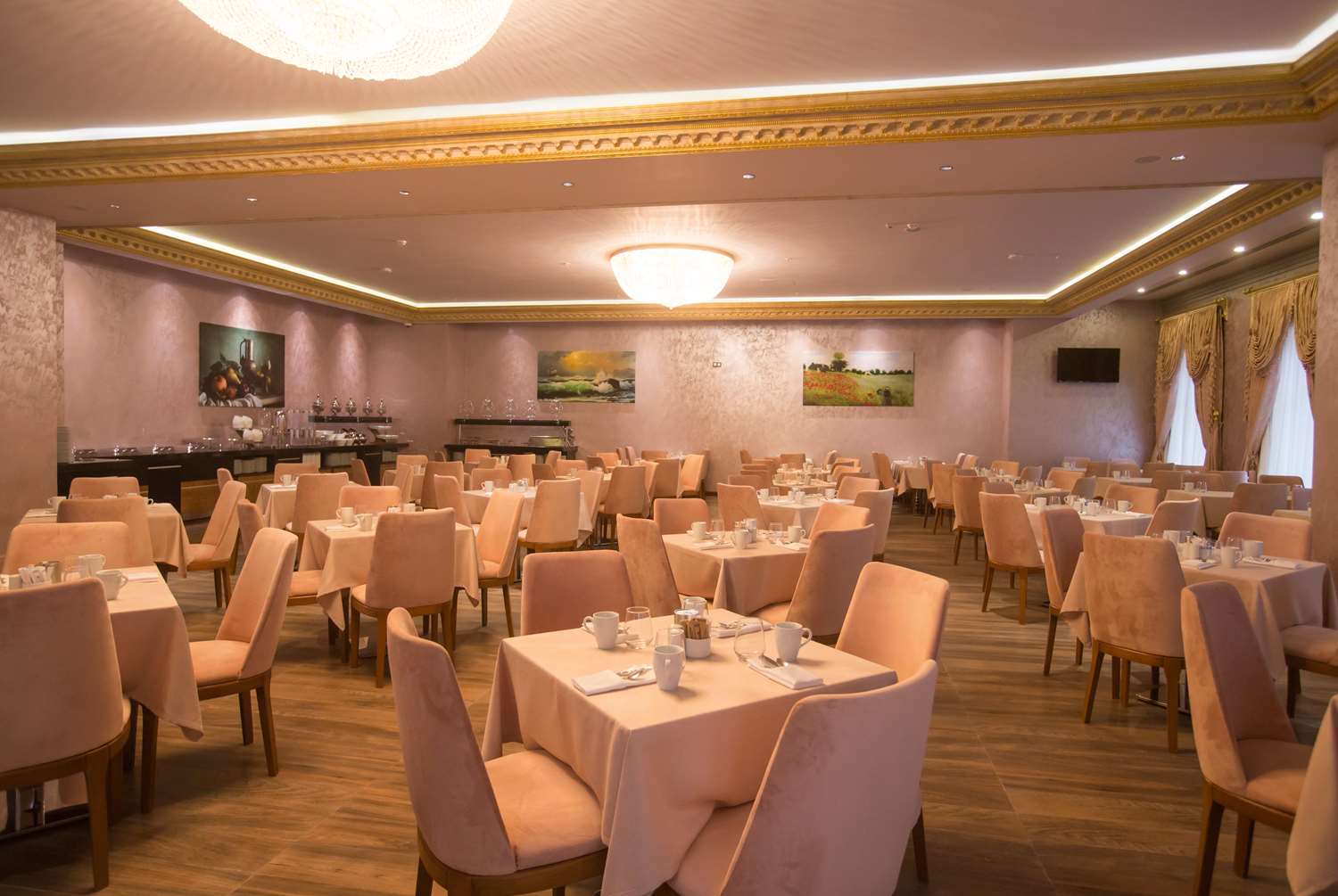 Wyndham Batumi 64/78