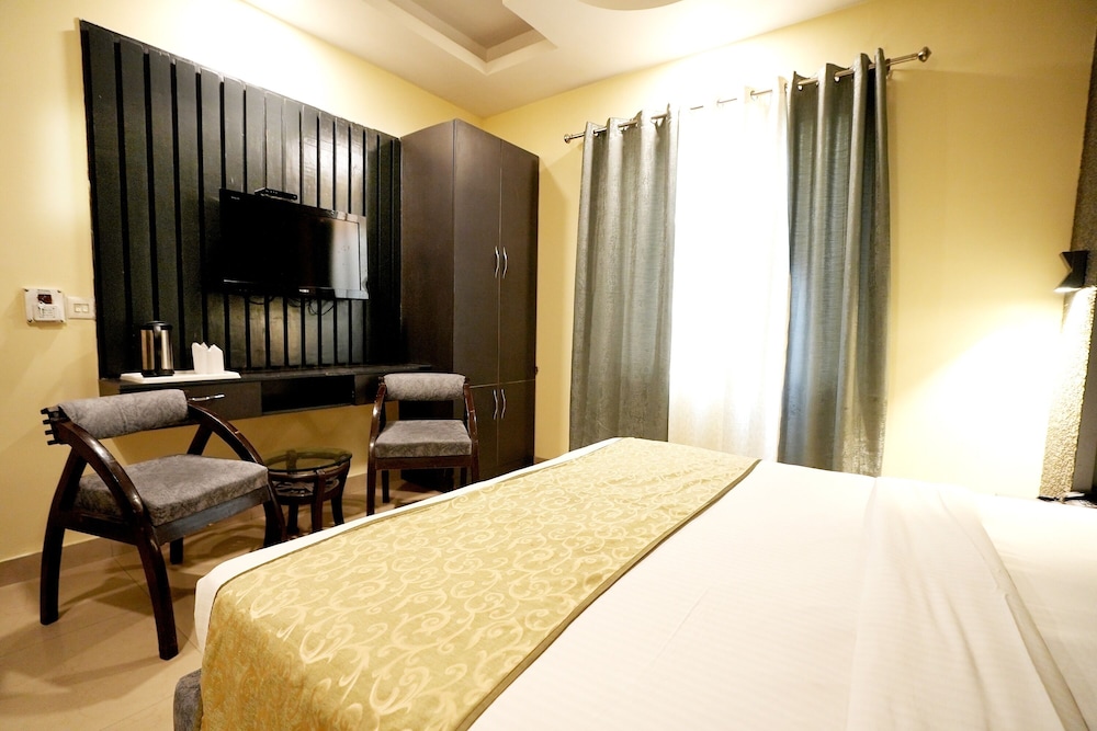 Hotel Silver Stone 40/56