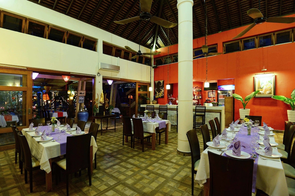Nataya Roundhouse Coral Bay Resort and Spa 24/51