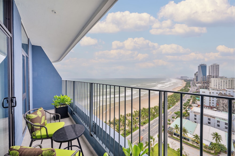 Nesta Celia Danang Hotel 3/50