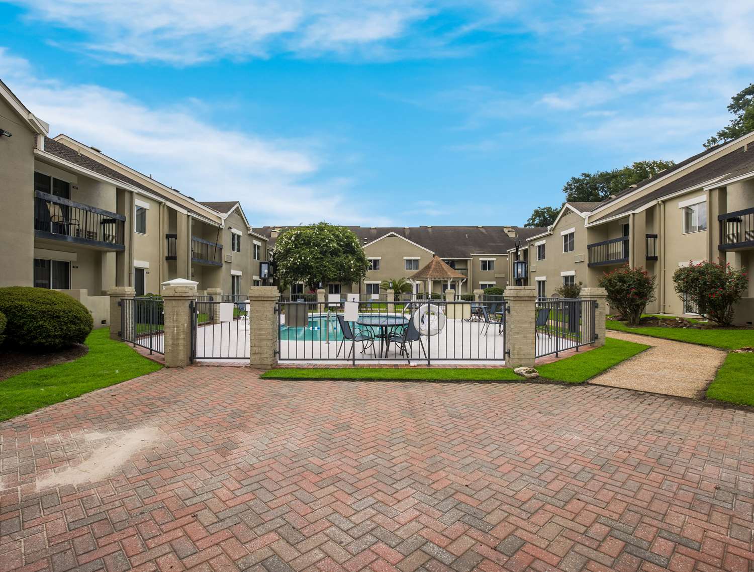 MainStay Suites Savannah Midtown 34/40