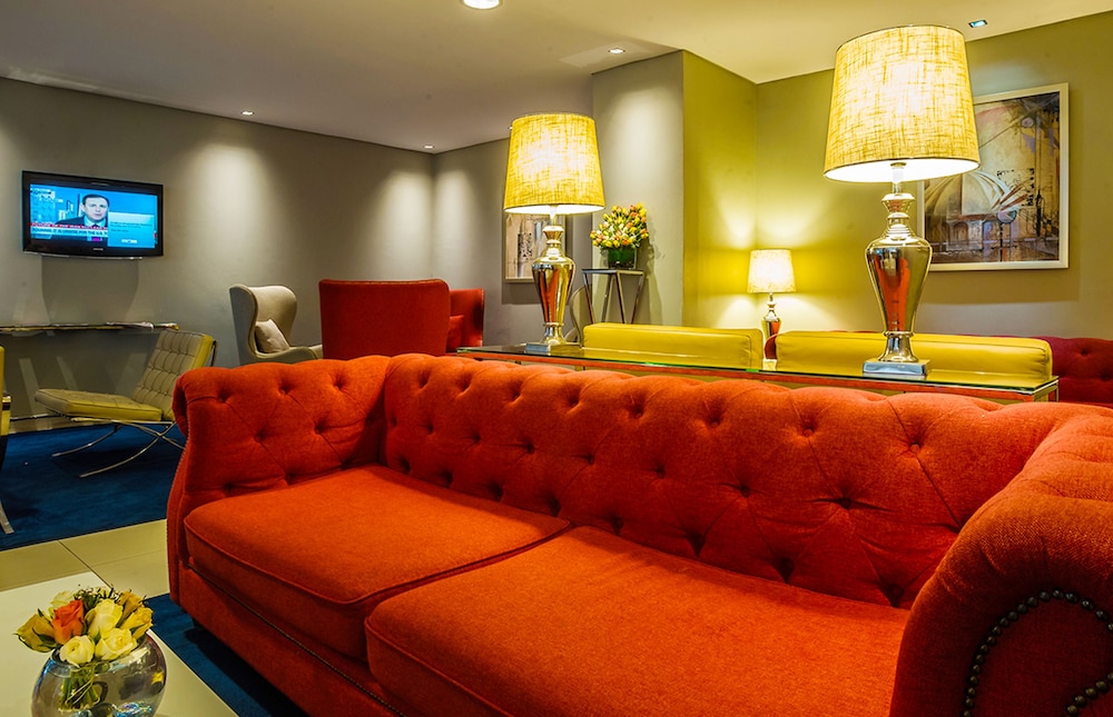 Eka Hotel 45/69