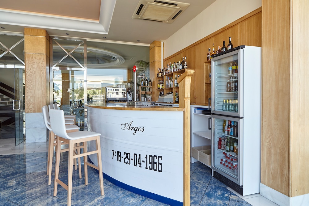 Argos Hotel 69/82