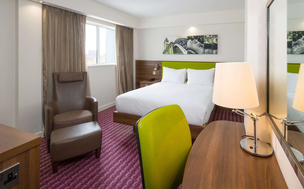 Hampton by Hilton Birmingham Jewellery Quarter 22/63
