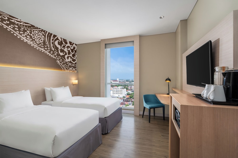 Mercure Solo 16/50