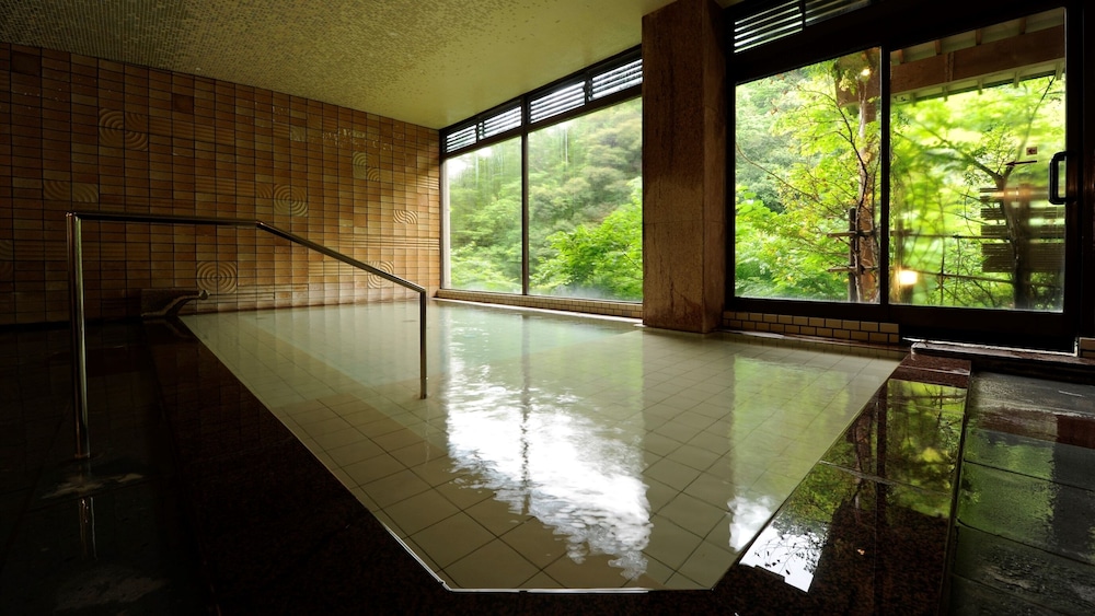 Yamanaka Onsen Shirasagiyu Tawaraya 27/52