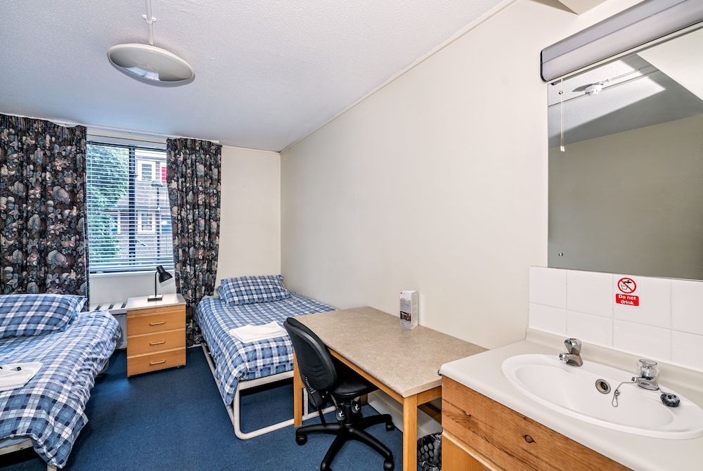LSE Rosebery Hall 35/50