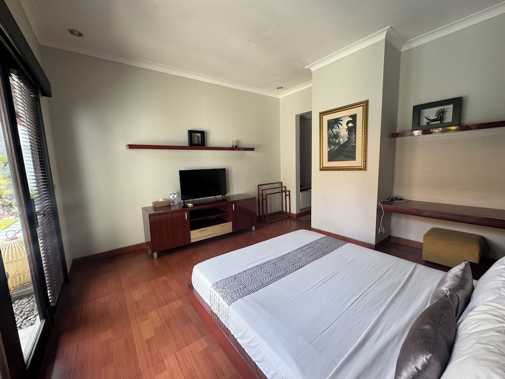 SINDHU MERTHA SUITE 22/49