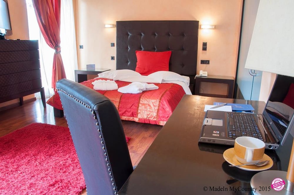 ANASTAZIA LUXURY SUITES & ROOMS 34/70