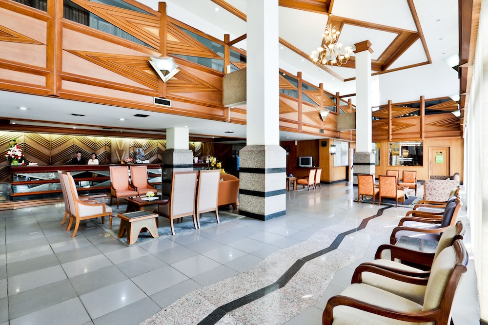 Charoen Hotel 56/71