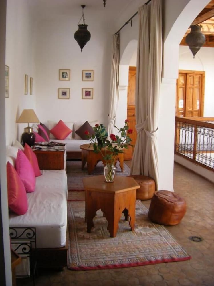 RIAD IRENE 27/50