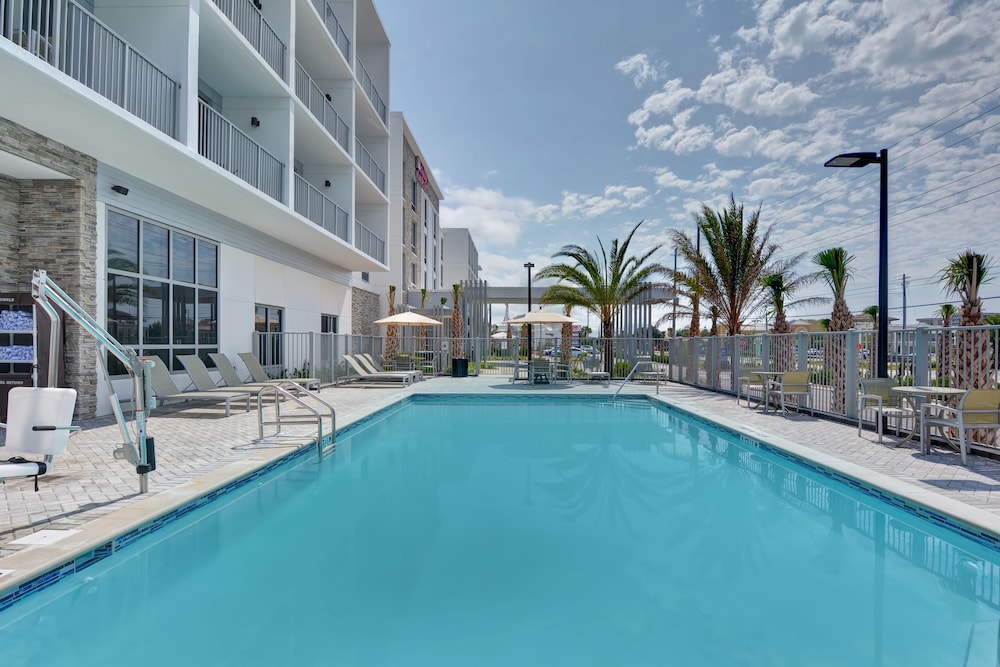 Hilton Garden Inn Destin Miramar Beach 10/84