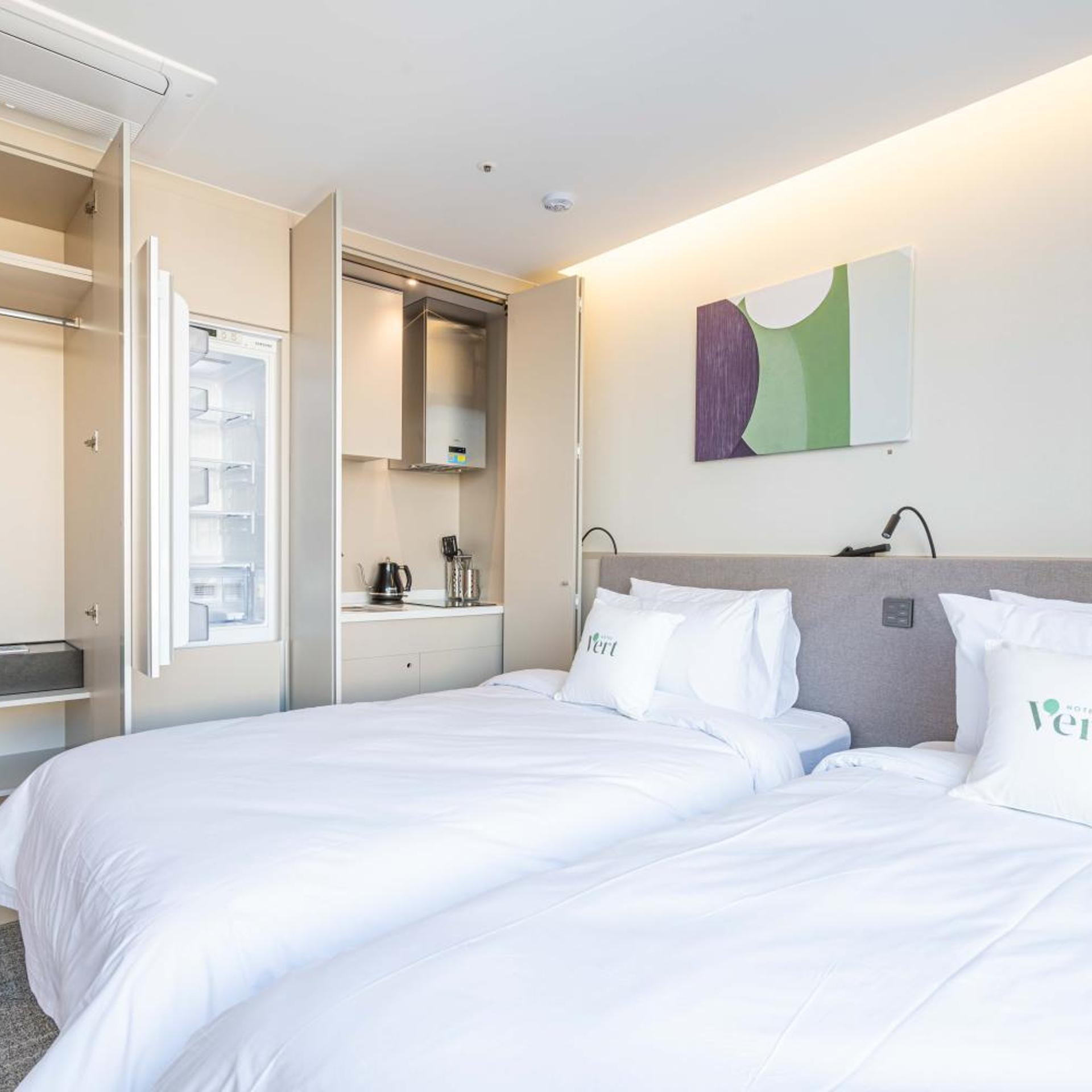 Hotel Vert 8/43