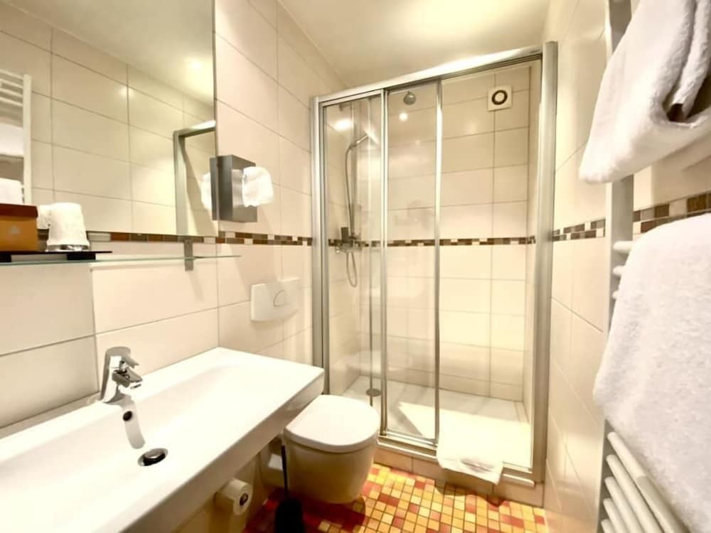 HOTEL SCHWARZER BOCK 49/50