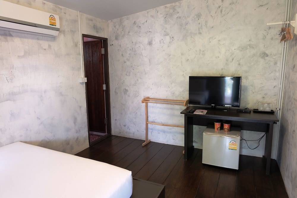 Baan Chompoo Homestay 16/35