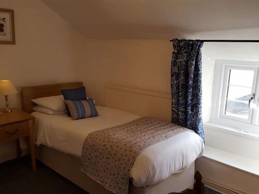 Apple Tree Hotel 15/30