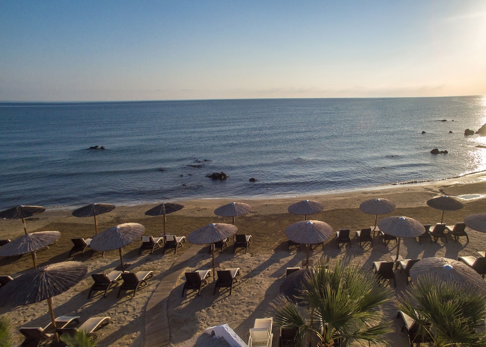 Corissia Beach 54/63
