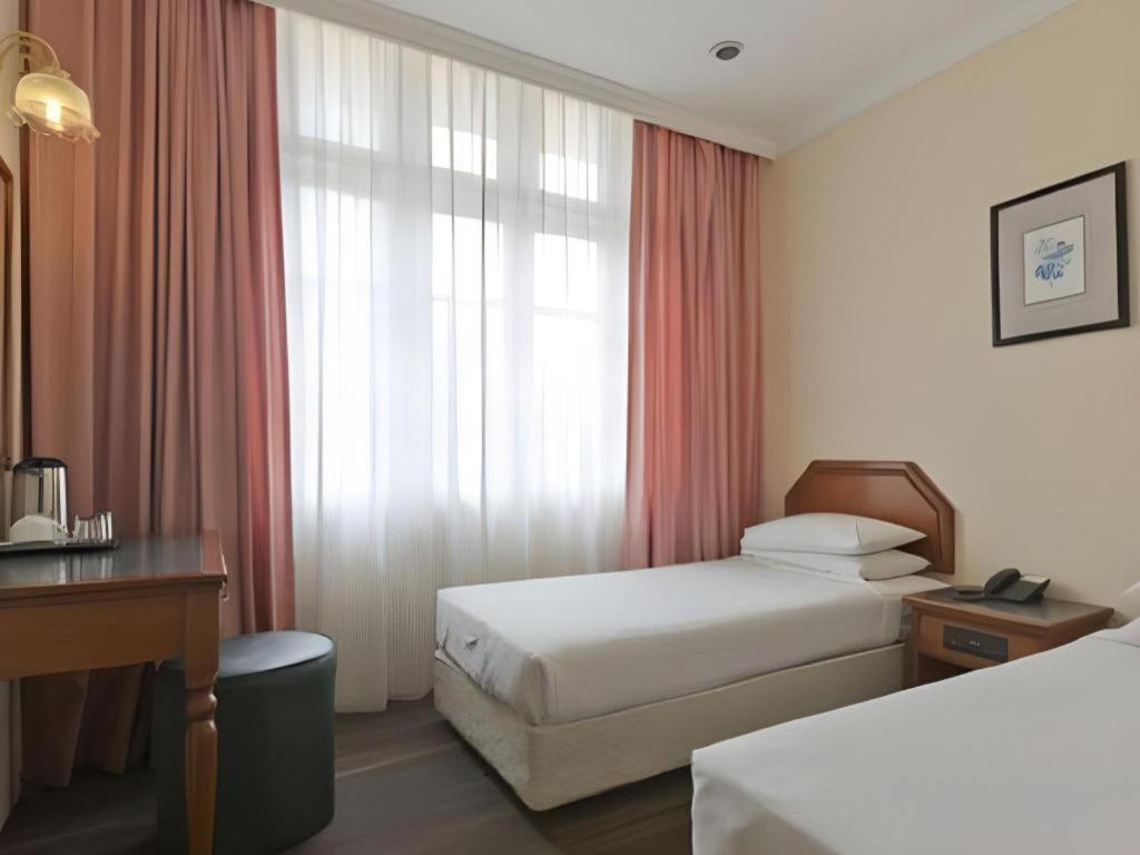 Penta Hotel 32/55