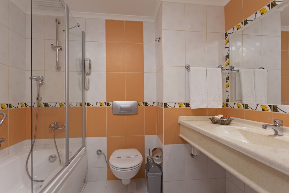 My Home Resort Hotel 48/50