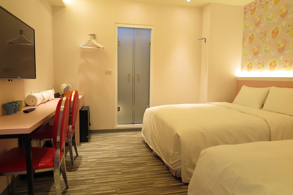 191 Hotel 25/62