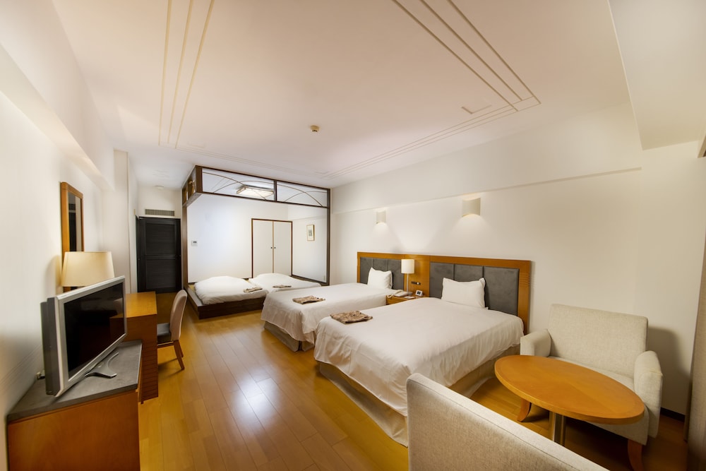 Hotel Mahaina Wellness Resort Okinawa 5/25