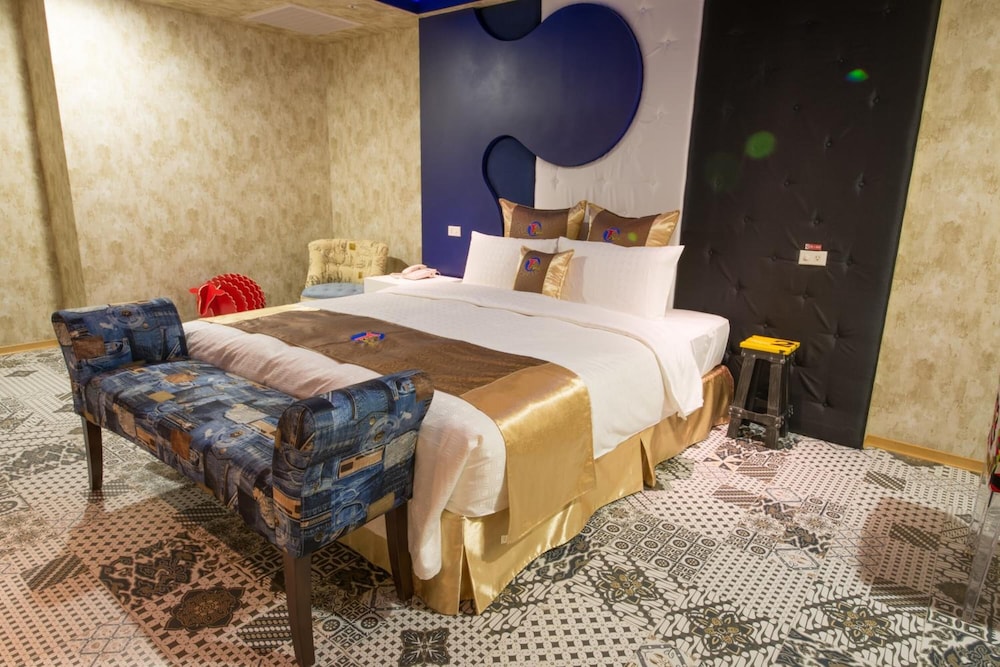 Ting-Shuai Motel 22/68