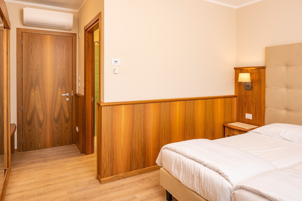 Hotel Centrale 18/50
