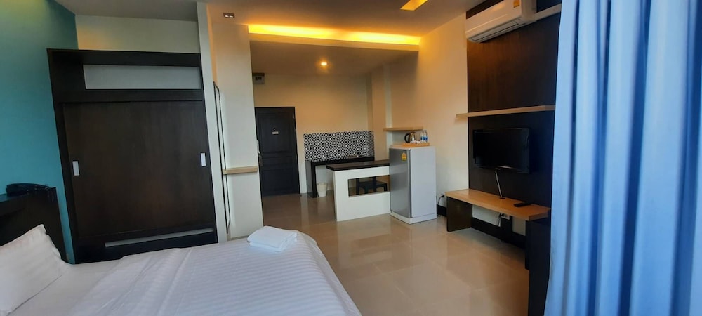 @Home Residence 19/49