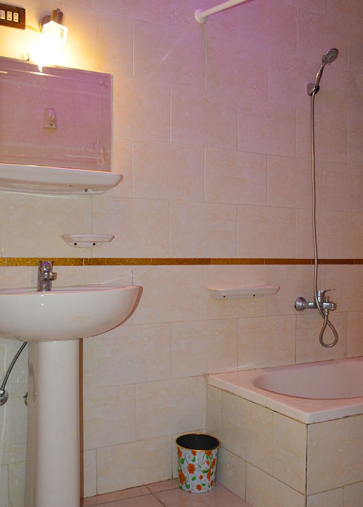 City Hostel 49/50