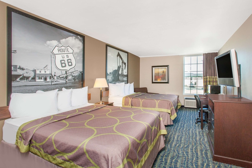 Super 8 by Wyndham Oklahoma City 6/20