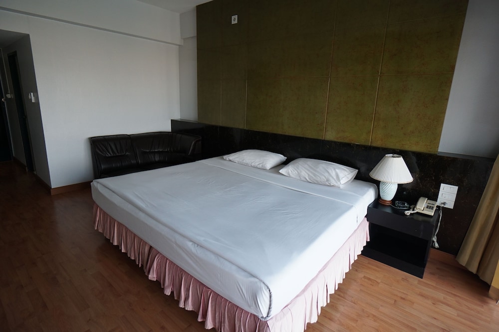 Pailyn Hotel Phitsanulok 15/76