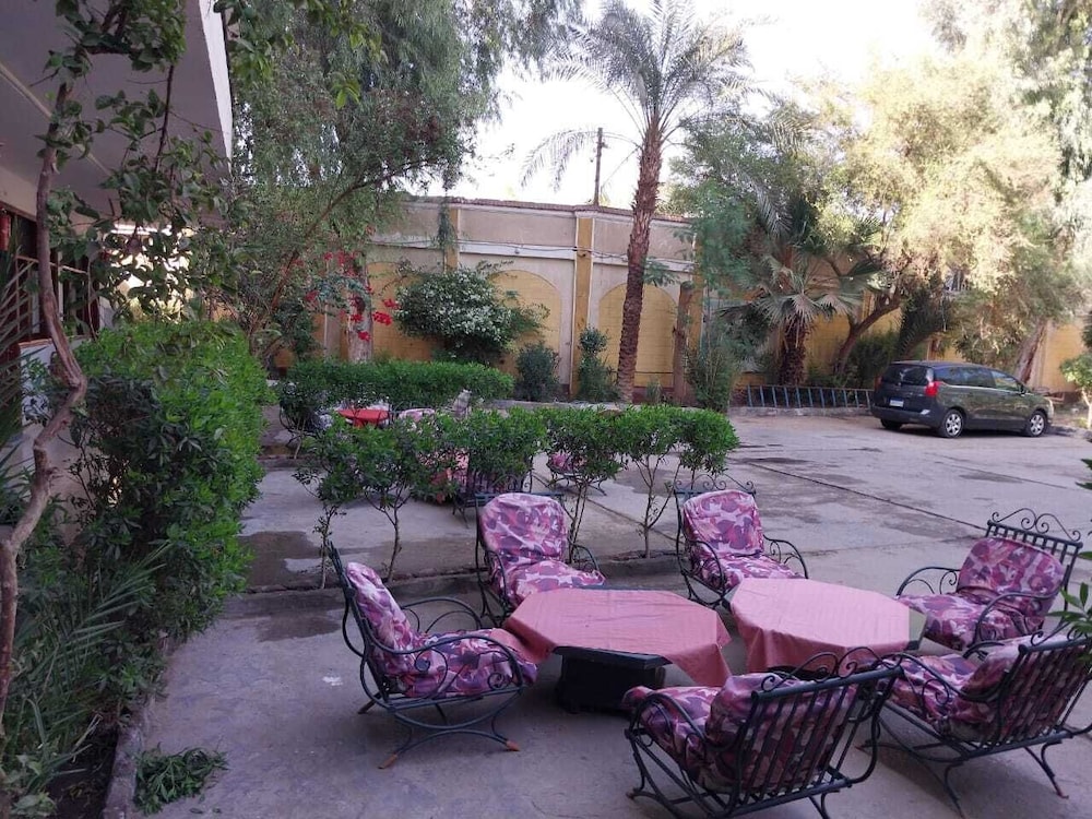 Rezeiky Hotel And Camp Luxor 43/50