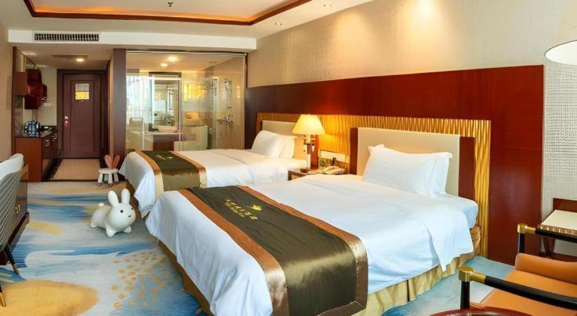 Yijian Haoting Holiday Hotel 17/46