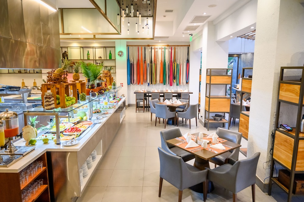 restaurant cafeteria