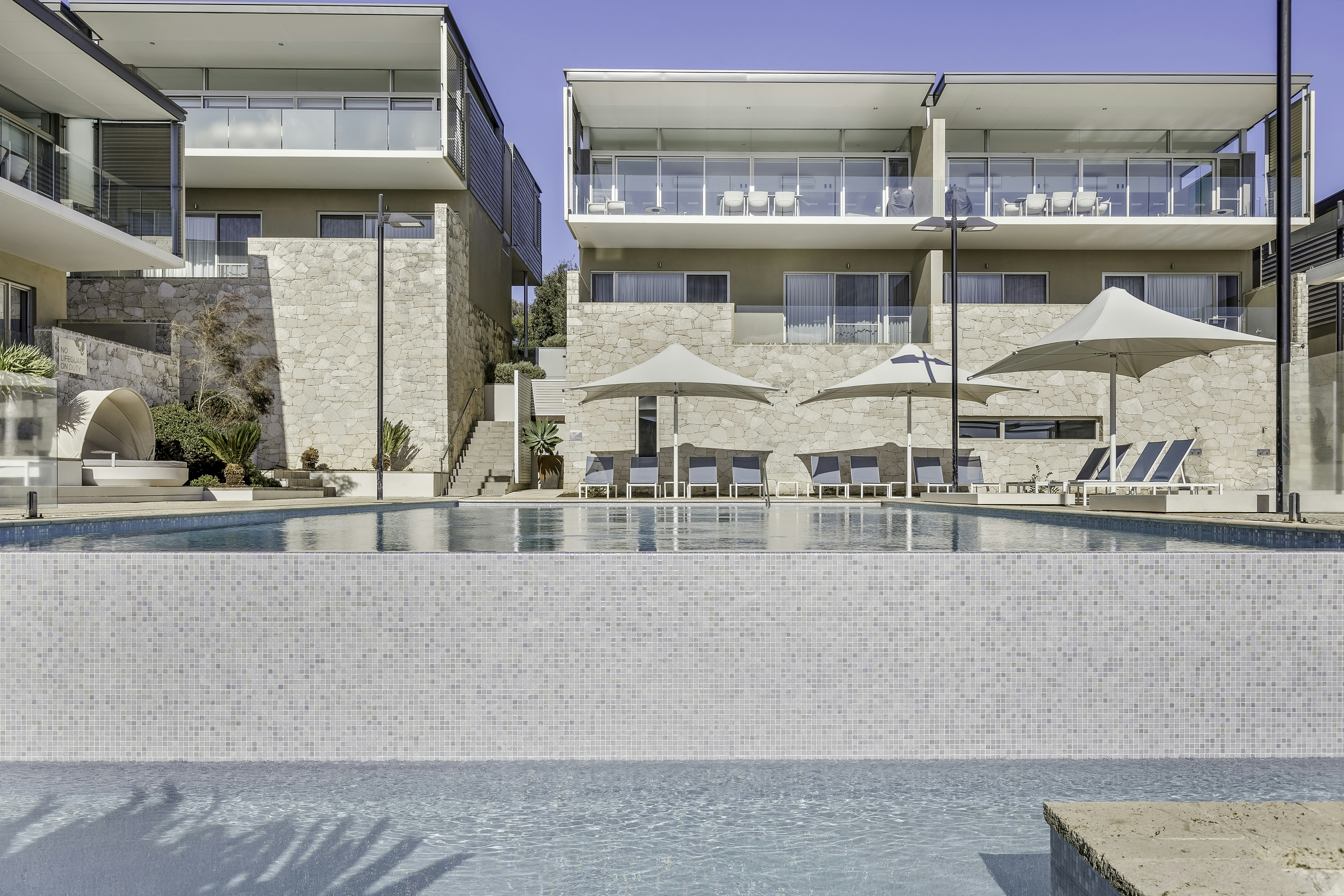 Smiths Beach Resort 80/85