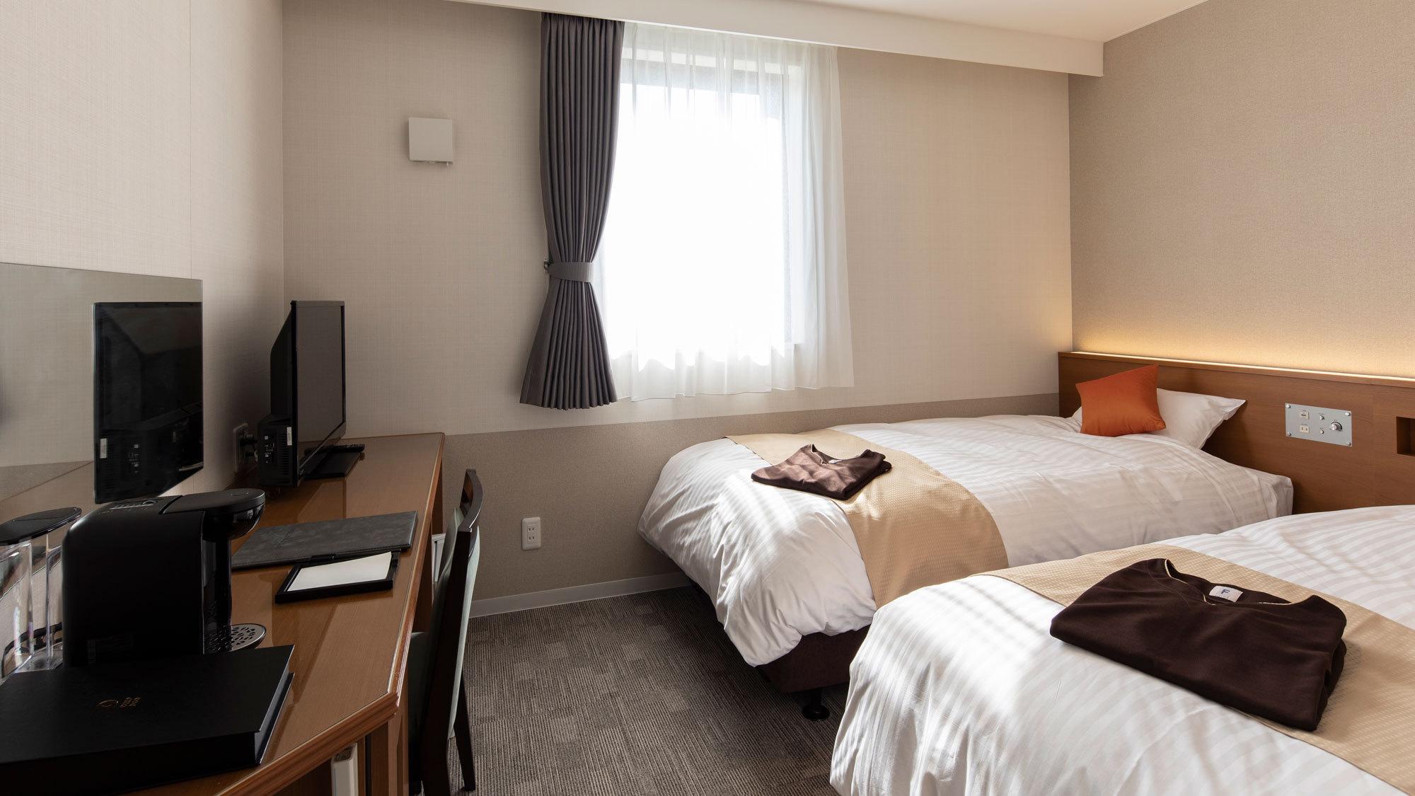 Space, Comfort, Twin Beds, Smoking